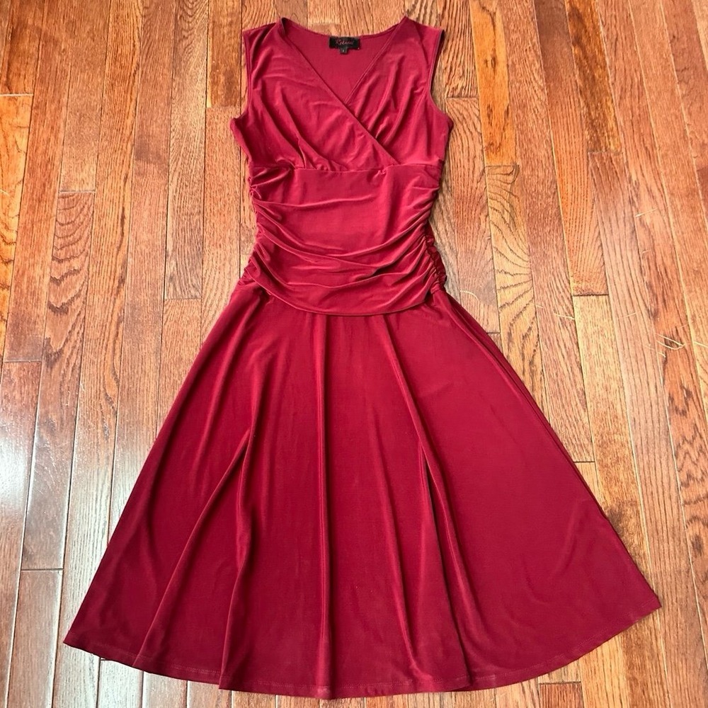 Vintage Rekucci Burgundy Simple Plunge Cocktail Feminine Dress Size 4
